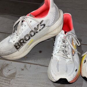 Brooks Women's White and Pink Running Shoes